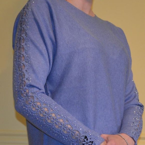Sweater with decorated long sleeves - Picture 3 of 12